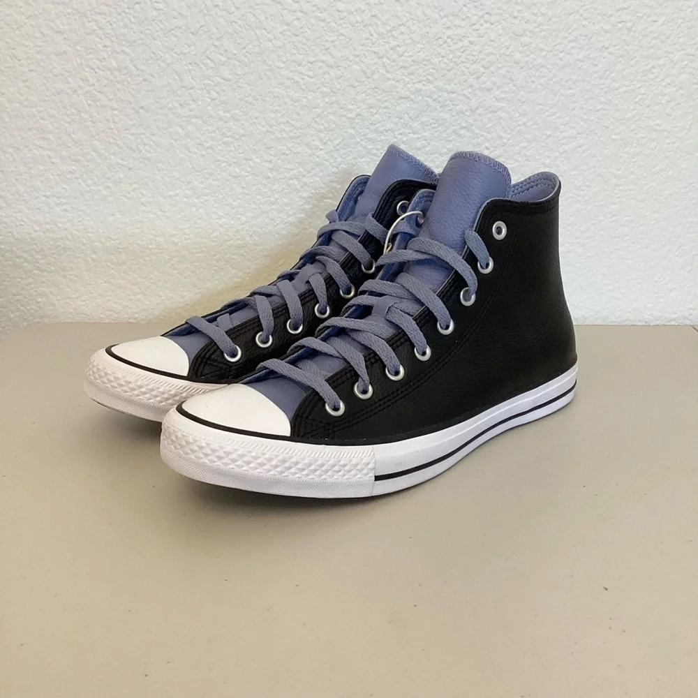 Converse NWOT 11.5 Men’s / 13.5 Women’s Chuck Taylor All Star Leather High Tops